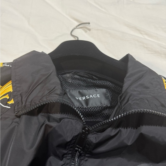 Brand New Versace Wind Sheeter ( Jacket) - Picture 2 of 4
